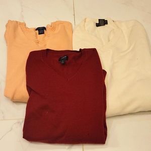 Bundle of 3 V neck sweaters, Brooks Brother, Banana Republic, APT 9, XL